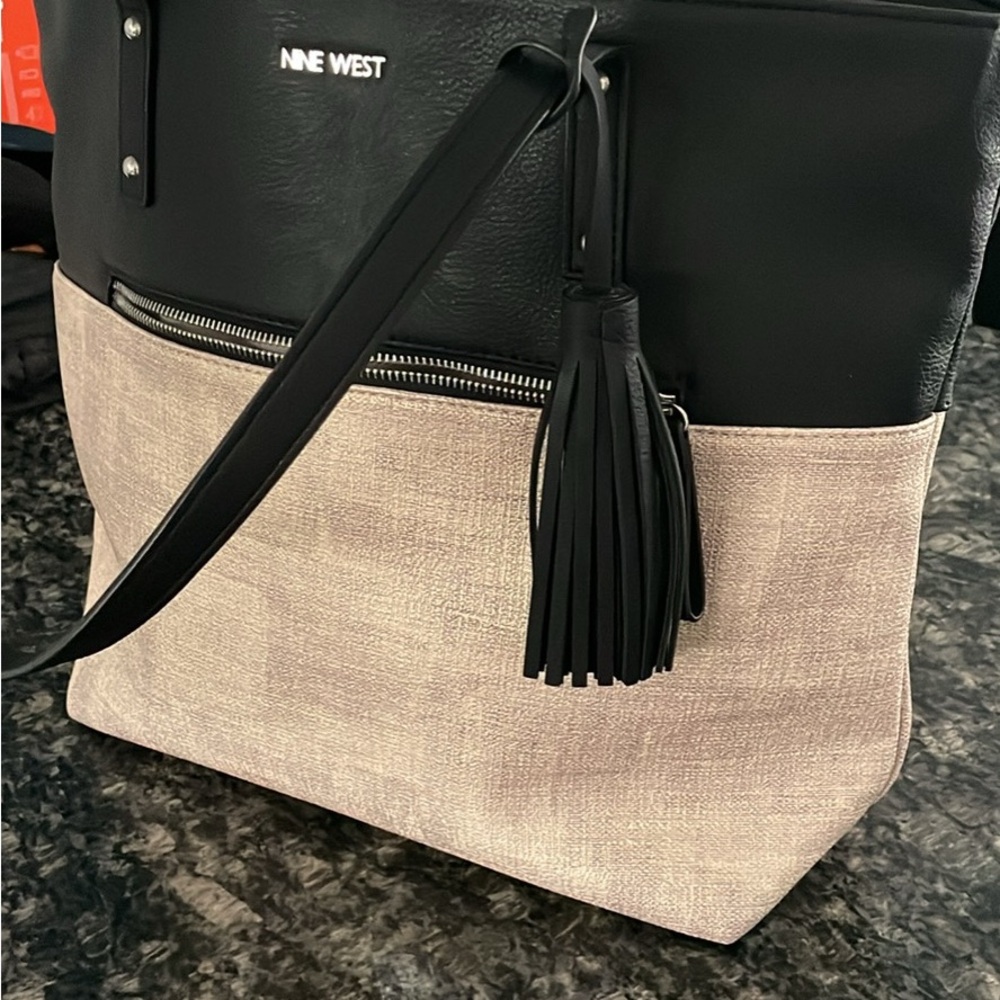 Nine West Black and Cream Tote Bag